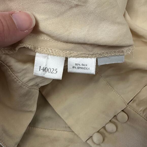 Ann Taylor Women’s Silk Blend Cowl Neck Blouse Size 6 Beige Champagne Sleeveless - Picture 7 of 8